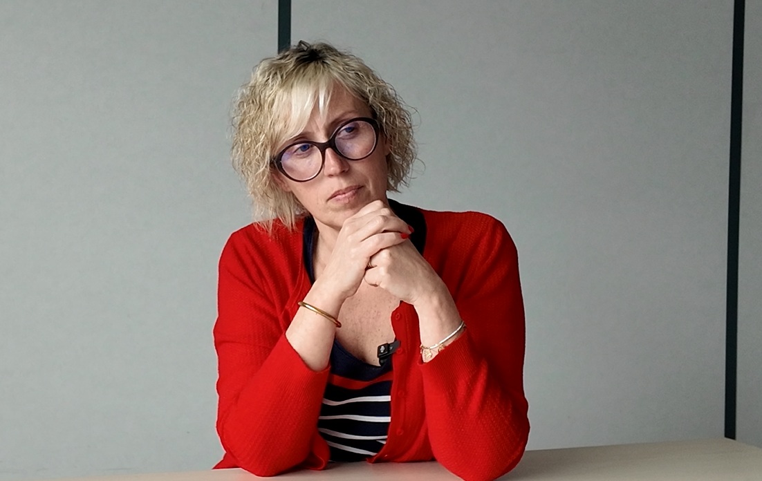 Elodie LE RAZER : « Ça demande de l’énergie, pour une personne, de venir voir une assistante sociale en santé au travail, de prendre conscience que « ça ne va pas », et de décider d’avancer. »